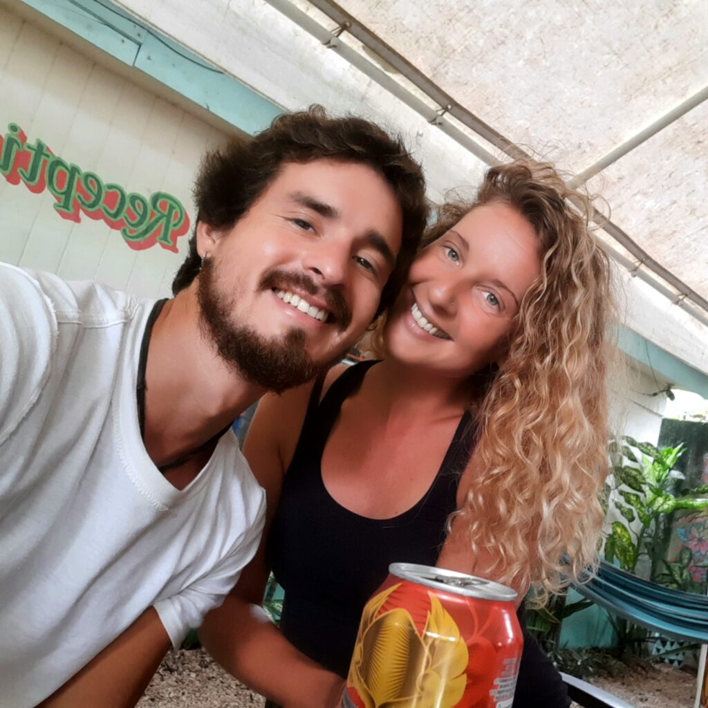 viaja a lo loco clara moreno costa rica samara